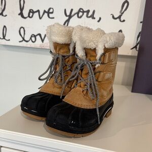 Cat & Jack Tan and Black Sherpa Winter Boots
